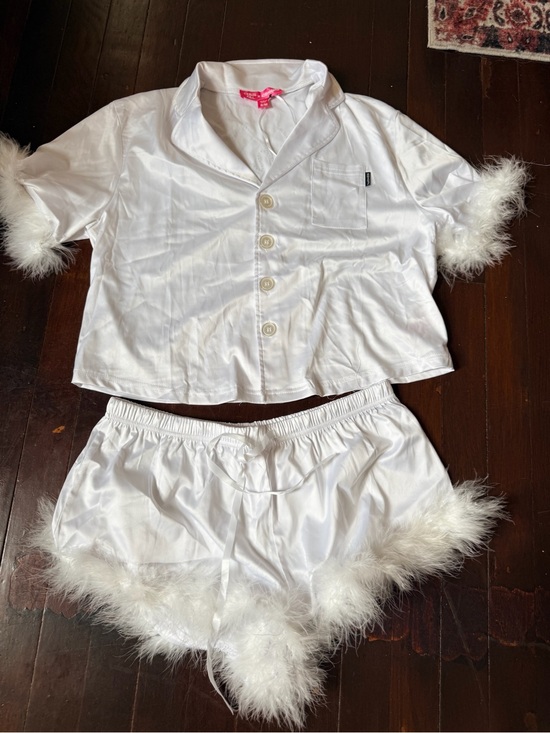 Dolls Kill Other - Dolls Kill Clueless White Feather Trim Satin PJ Set